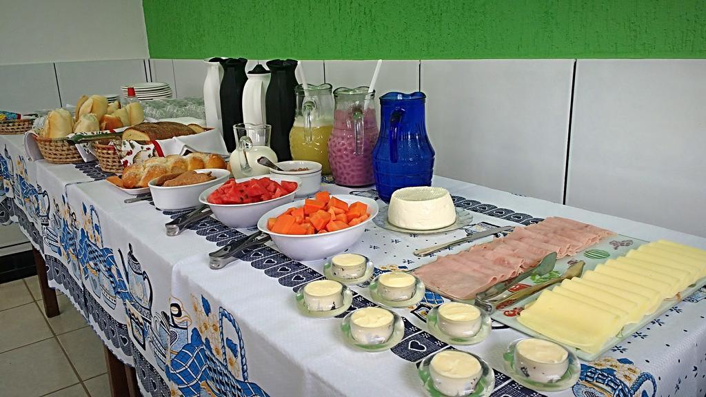 Pousada Sao Judas Tadeu Guaratinguetá Exteriör bild